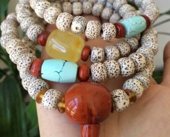 星月菩提怎么挑选 密度是关键的选择 星月菩提怎么挑选 密度是关键的选择