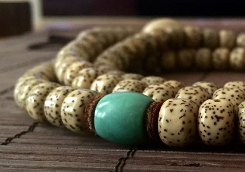 文玩小白儿谈谈盘珠子撸星月 文玩小白儿谈谈盘珠子撸星月