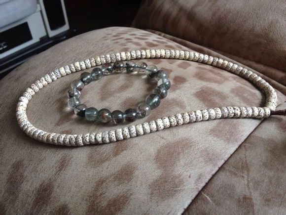 致陪伴我一年时间的星月菩提 致陪伴我一年时间的星月菩提