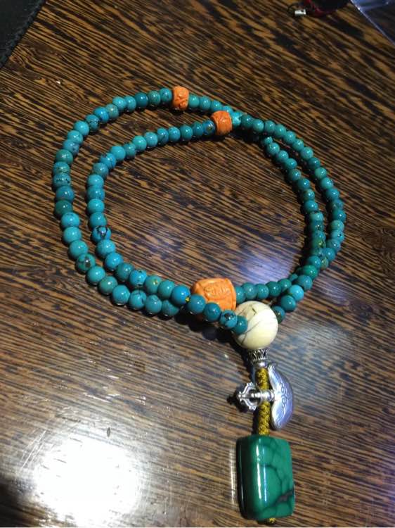 一入文玩钱似水，从此精品一堆又一堆