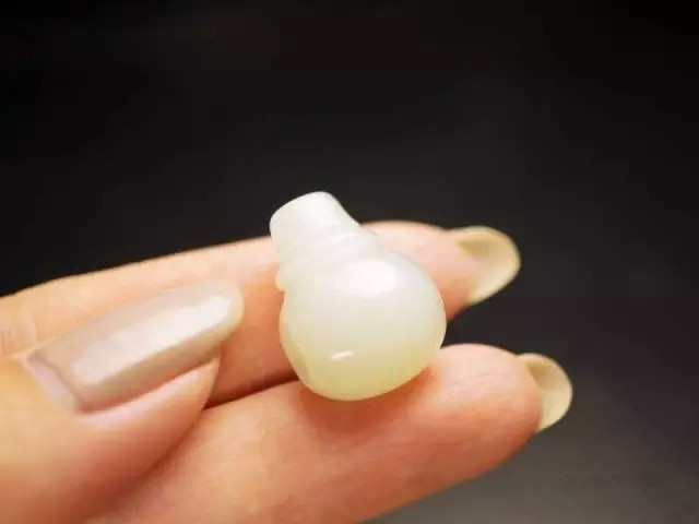 珠子搭配美玉，好文玩儿自己会说话