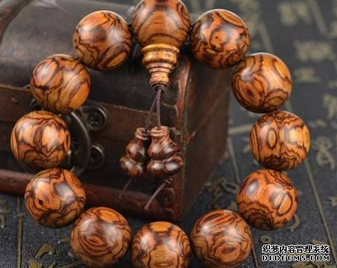 СҶ̴ͻƻѡһ<a href='www.aiwenwan.net' target='_blank'><u>ĸ</u></a>أ