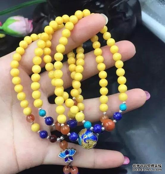 琥珀蜜蜡的宗教内涵