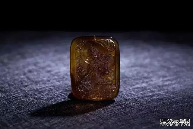 琥珀蜜蜡的雕刻物件为什么很少？