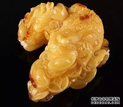 琥珀蜜蜡购买<a href='www.aiwenwan.net' target='_blank'><u>必读</u></a>！