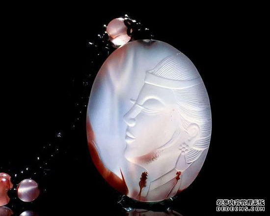 ͸ӵ<a href='www.aiwenwan.net' target='_blank'><u></u></a>άռ