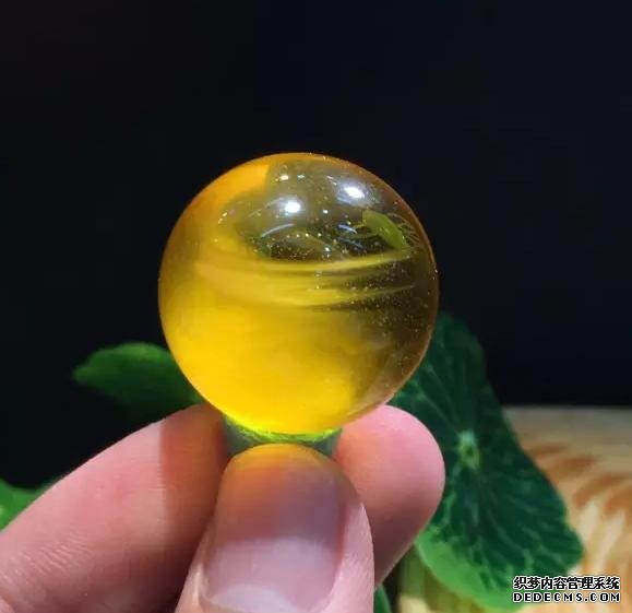 Ľ