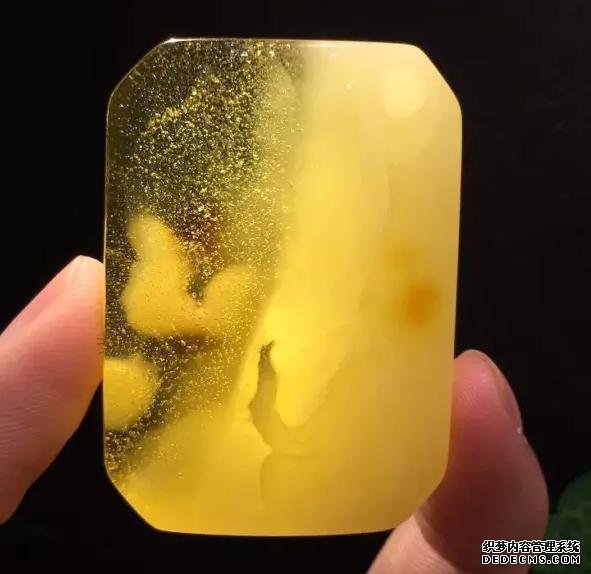 Ľ