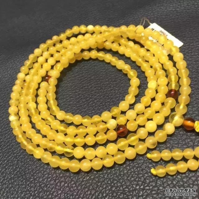 蜜蜡 K金配，还是头一回