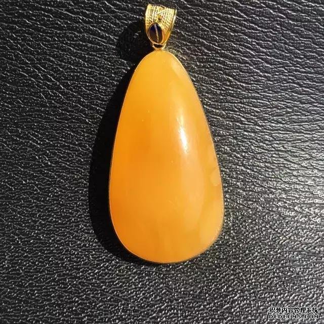 蜜蜡 K金配，还是头一回