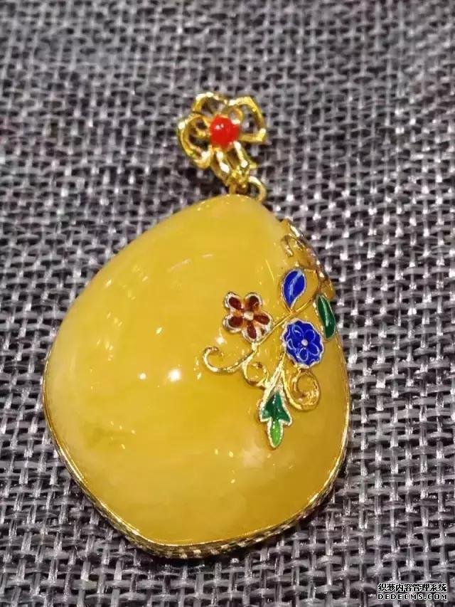 蜜蜡 K金配，还是头一回