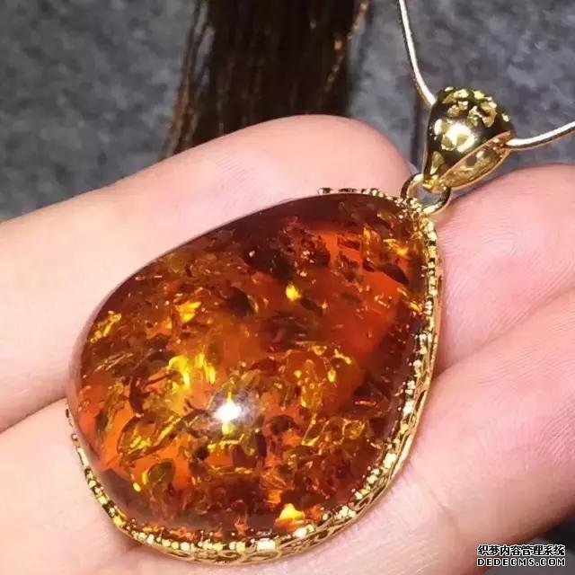 蜜蜡 K金配，还是头一回