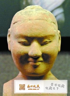  全副武装的汉朝公务员