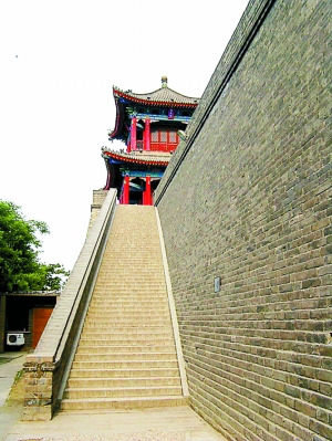 几乎没有任何现代痕迹的刻意雕琢和装饰