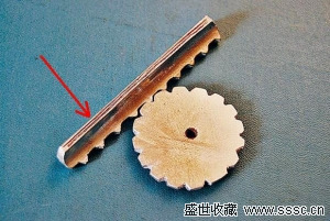 布里尔对这块煤炭进行初步研究后