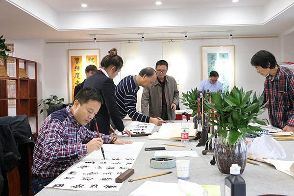 安徽新华学院常务副校长王丽
