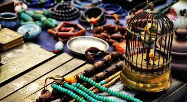 这个古玩市?盎鹆恕保?臀挥诒本??加危和獾厝俗詈貌蝗