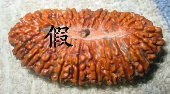 如果你对崖柏手摆件/根雕/随形摆件感兴趣