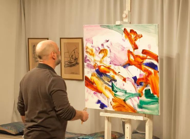 在马萨里克被授予该学院的金牌