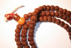 ��������ӵİ���Խ�ࡢ�ߴ�Խ������ԽƯ��