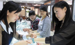 �ȶ�֮�»���һ��С������